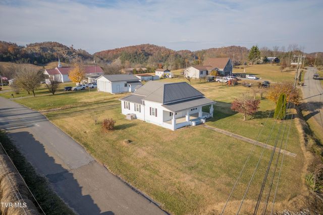 200 Massengill Place, Bluff City, TN 37618