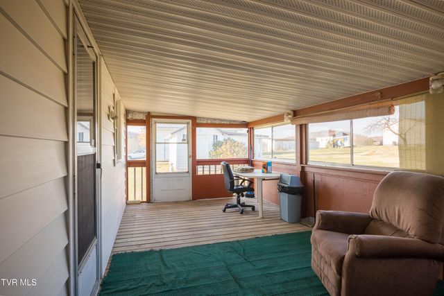 200 Massengill Place, Bluff City, TN 37618