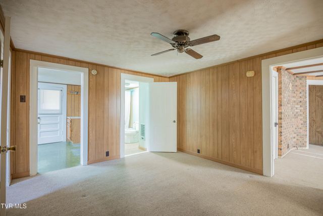 200 Massengill Place, Bluff City, TN 37618