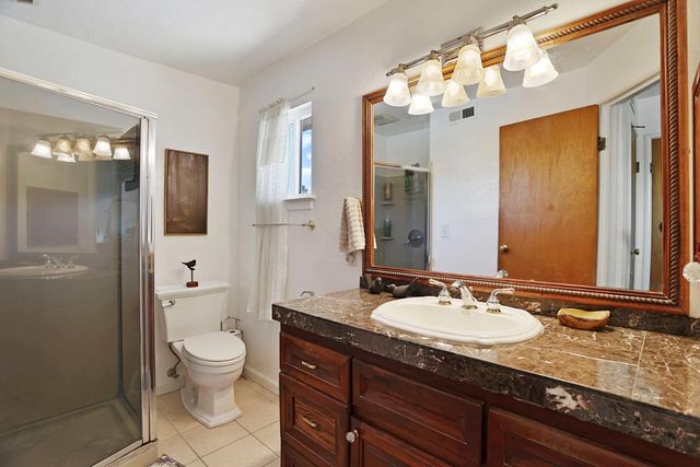 8855 Kelsey Dr, Elk Grove, CA 95624