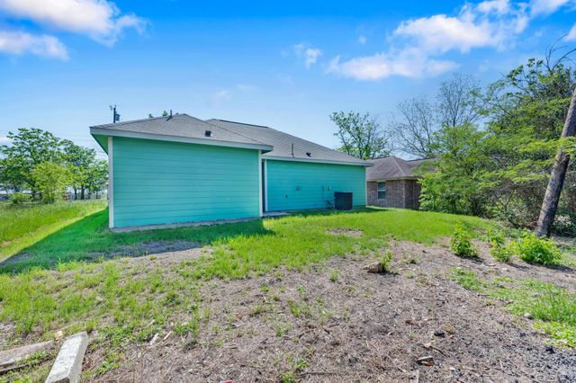 128 2nd Ave, Taylor, TX 76574