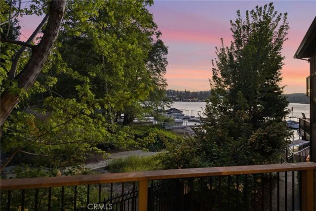 184 State Hwy 173 22, Lake Arrowhead, CA 92352