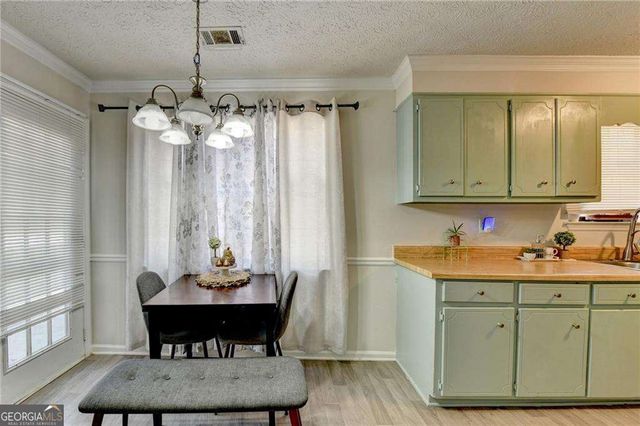 1001 Pine Ridge Drive, Stone Mountain, GA 30087