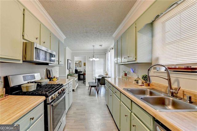1001 Pine Ridge Drive, Stone Mountain, GA 30087