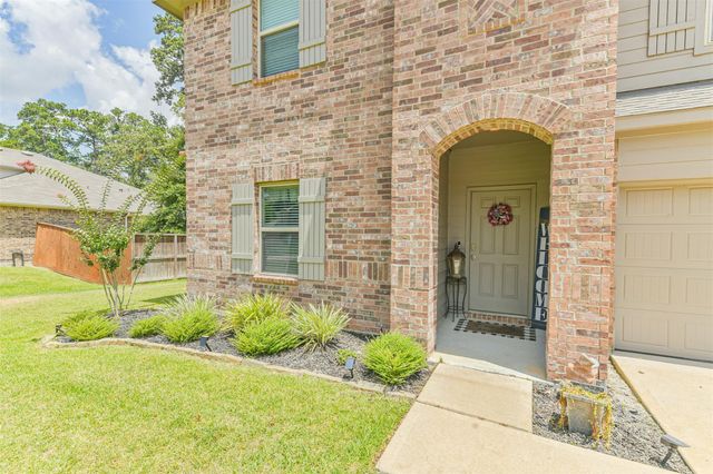 2819 N Colosseum Court, New Caney, TX 77357
