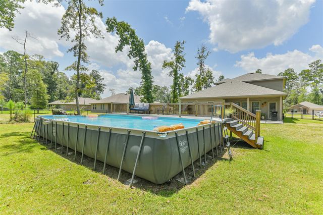 2819 N Colosseum Court, New Caney, TX 77357