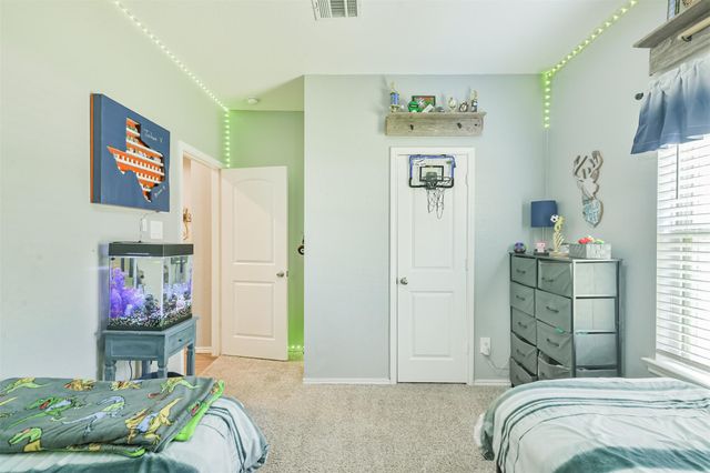 2819 N Colosseum Court, New Caney, TX 77357
