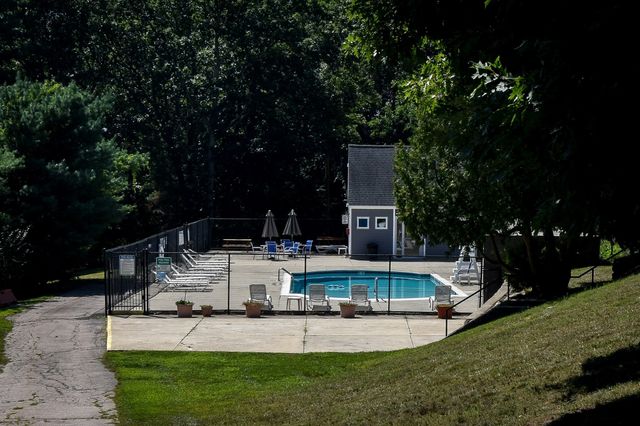 147 Turner Rd 103, Holliston, MA 01746