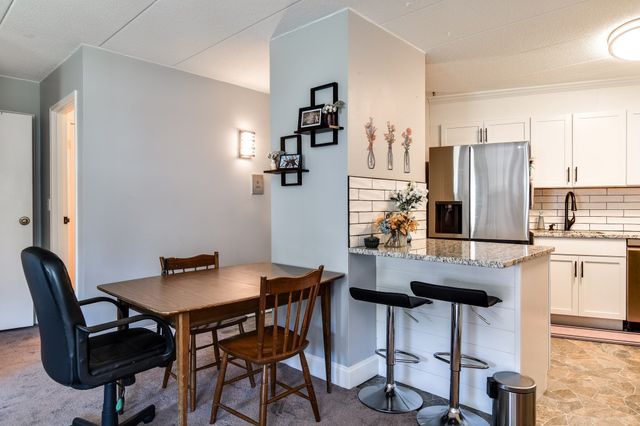 147 Turner Rd 103, Holliston, MA 01746