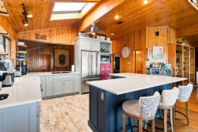 2988 COLLEEN DR, Canyon Lake, TX 78133