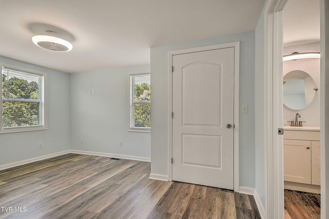 4462 Bluff City Highway, Bluff City, TN 37618
