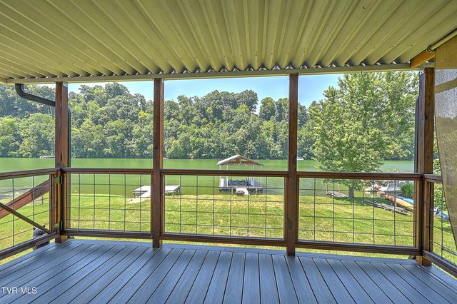 4462 Bluff City Highway, Bluff City, TN 37618