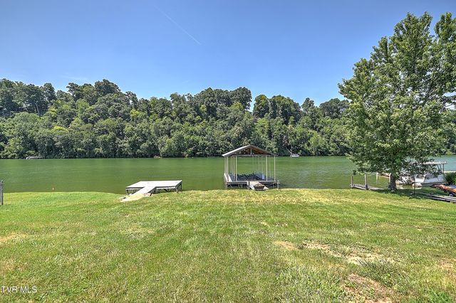 4462 Bluff City Highway, Bluff City, TN 37618