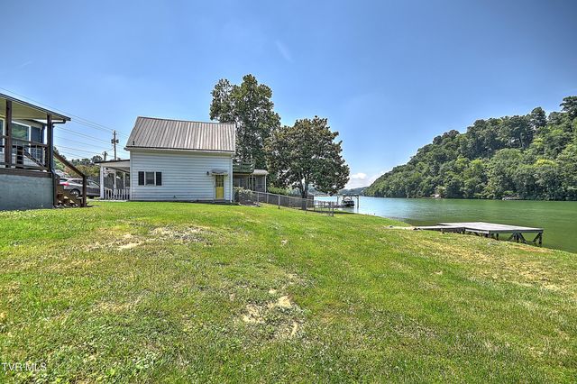 4462 Bluff City Highway, Bluff City, TN 37618