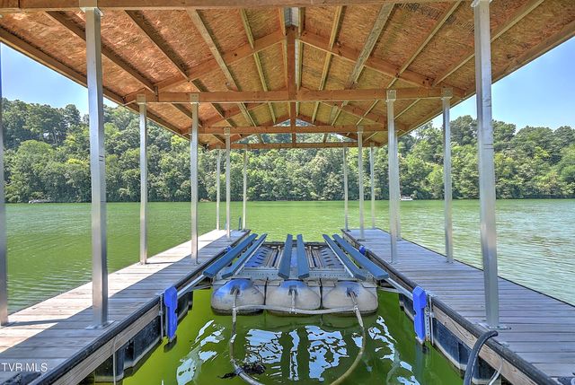 4462 Bluff City Highway, Bluff City, TN 37618