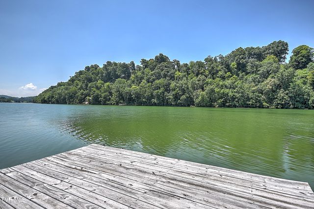 4462 Bluff City Highway, Bluff City, TN 37618