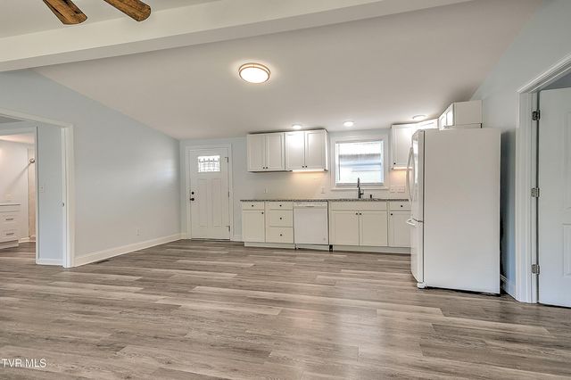 4462 Bluff City Highway, Bluff City, TN 37618