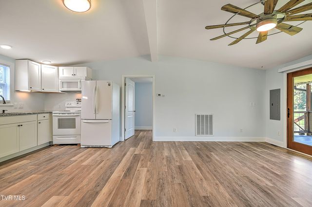 4462 Bluff City Highway, Bluff City, TN 37618