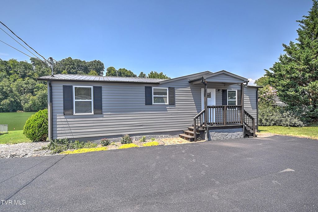 4462 Bluff City Highway, Bluff City, TN 37618