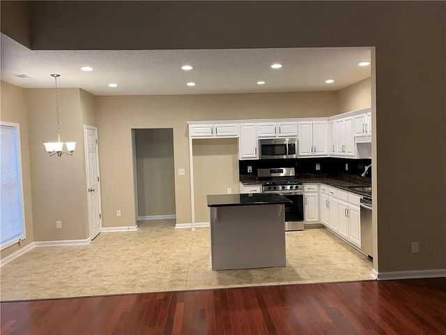 5230 Brasswood Trace, Stone Mountain, GA 30088