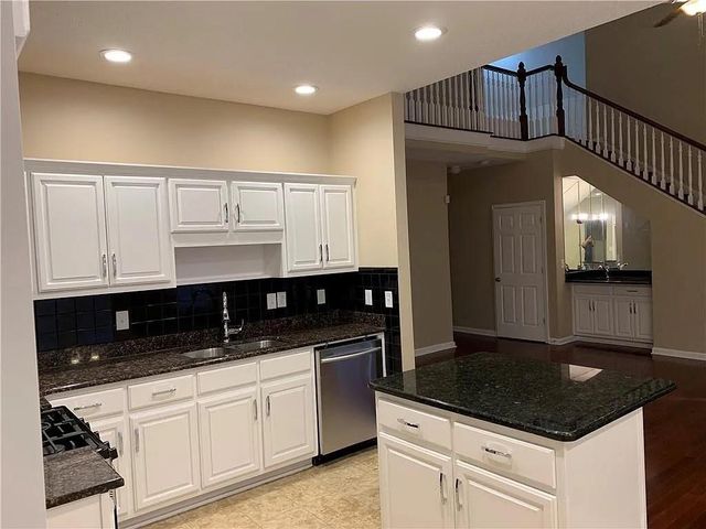 5230 Brasswood Trace, Stone Mountain, GA 30088