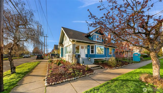 2101 Young Street, Bellingham, WA 98225