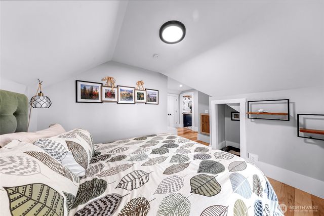 2101 Young Street, Bellingham, WA 98225