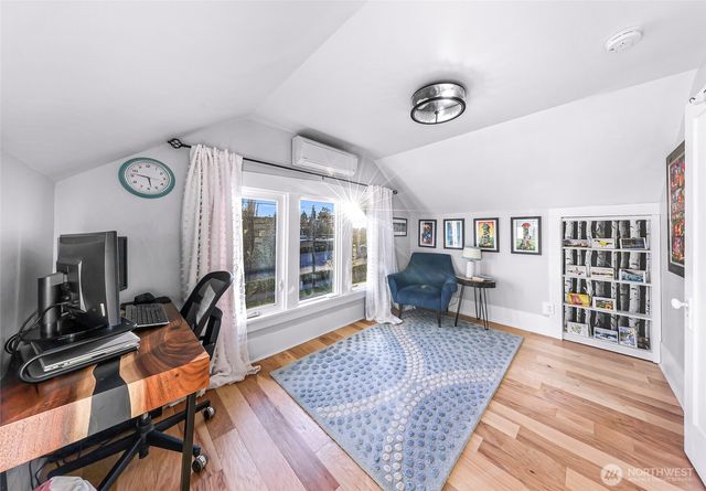 2101 Young Street, Bellingham, WA 98225