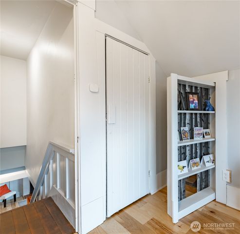 2101 Young Street, Bellingham, WA 98225