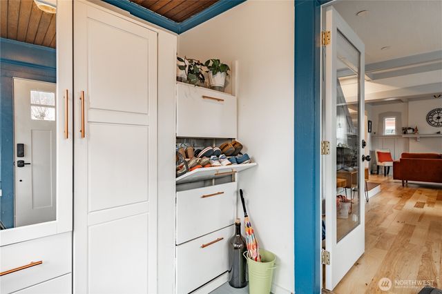 2101 Young Street, Bellingham, WA 98225