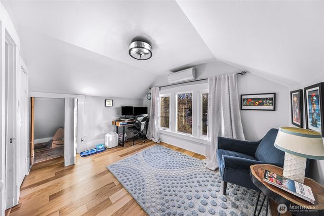 2101 Young Street, Bellingham, WA 98225