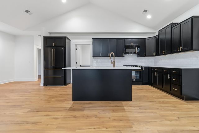 73 Waymans Way, Somerset, KY 42503