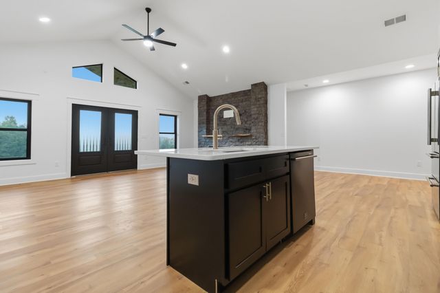 73 Waymans Way, Somerset, KY 42503