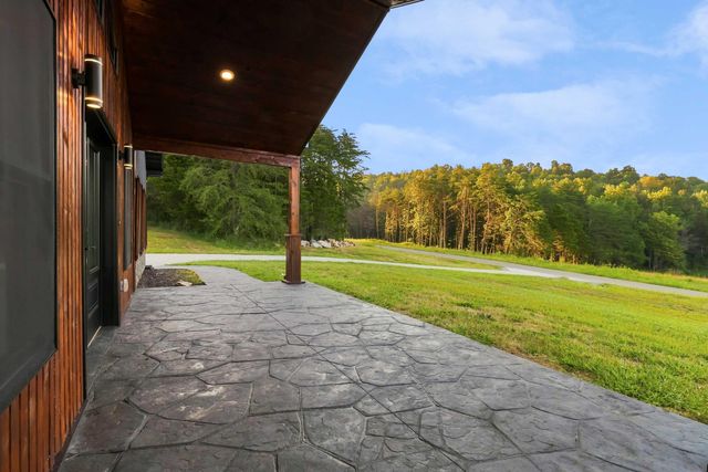 73 Waymans Way, Somerset, KY 42503