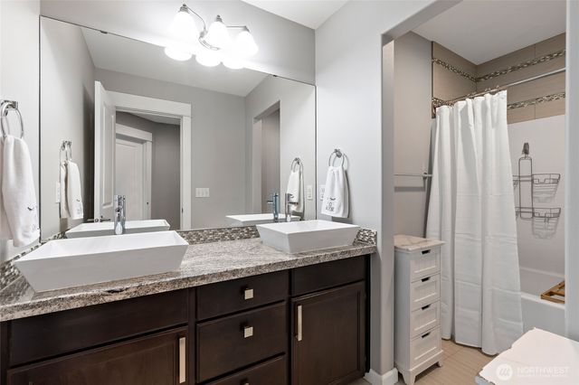 11122 172nd Street Court E, Puyallup, WA 98374