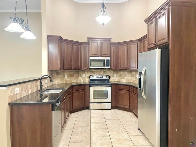 100 Burnt Hickory, Warner Robins, GA 31088