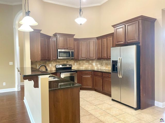 100 Burnt Hickory, Warner Robins, GA 31088