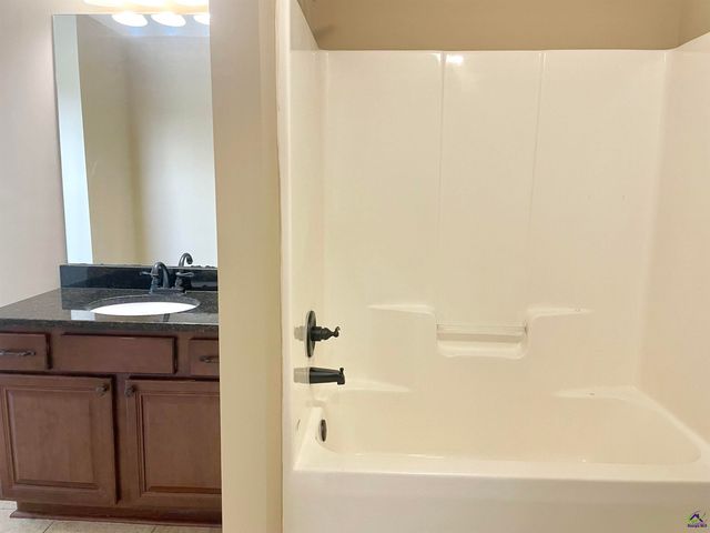 100 Burnt Hickory, Warner Robins, GA 31088