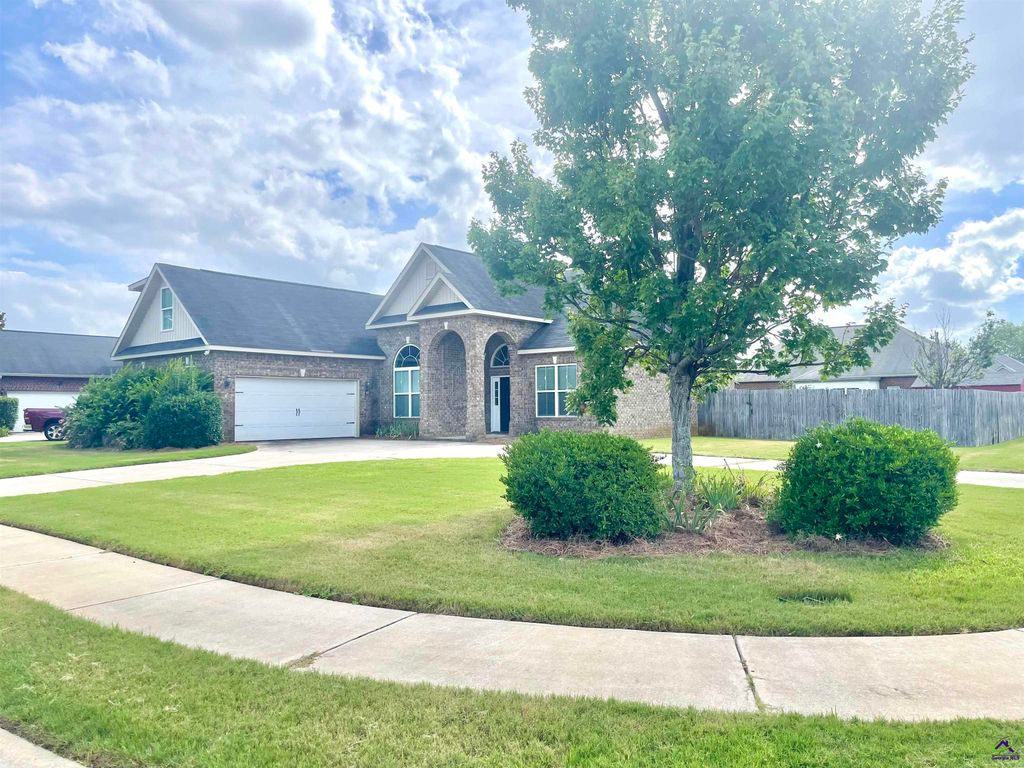 100 Burnt Hickory, Warner Robins, GA 31088