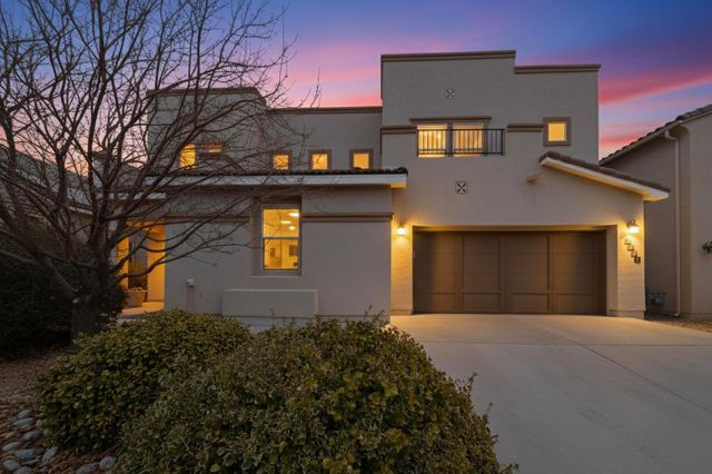 8305 Mesa Top Road NW, Albuquerque, NM 87120