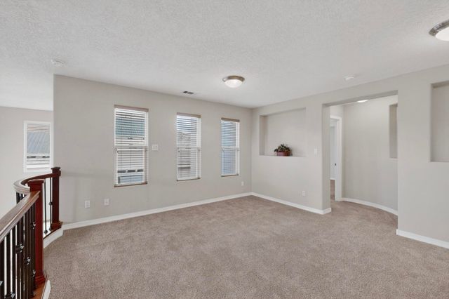 8305 Mesa Top Road NW, Albuquerque, NM 87120