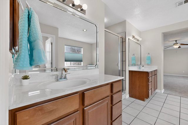 8305 Mesa Top Road NW, Albuquerque, NM 87120