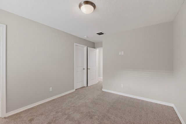 8305 Mesa Top Road NW, Albuquerque, NM 87120