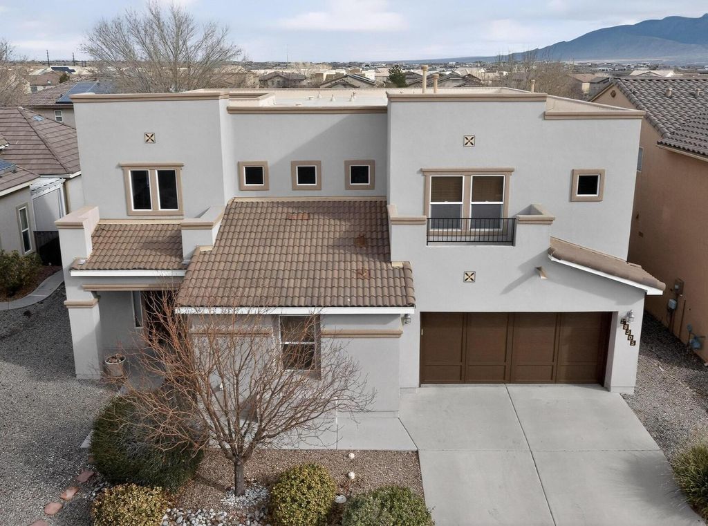 8305 Mesa Top Road NW, Albuquerque, NM 87120