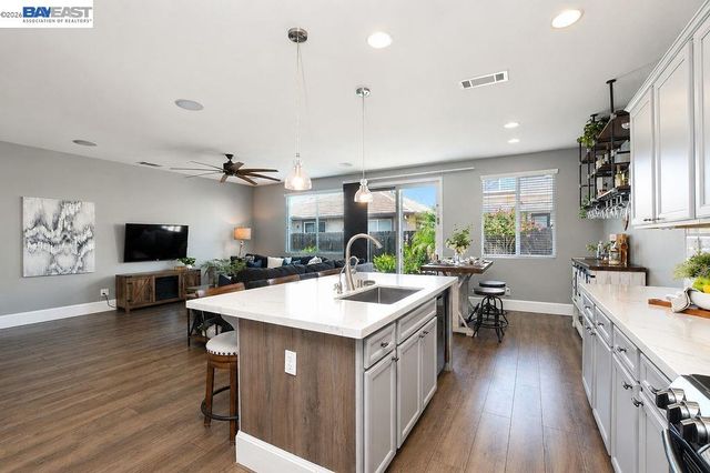 1312 Tuolumne Way, Oakley, CA 94561