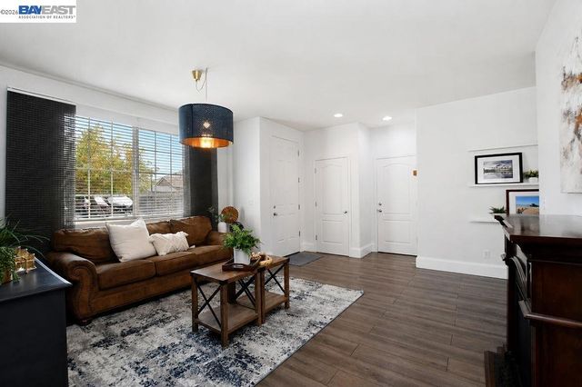 1312 Tuolumne Way, Oakley, CA 94561