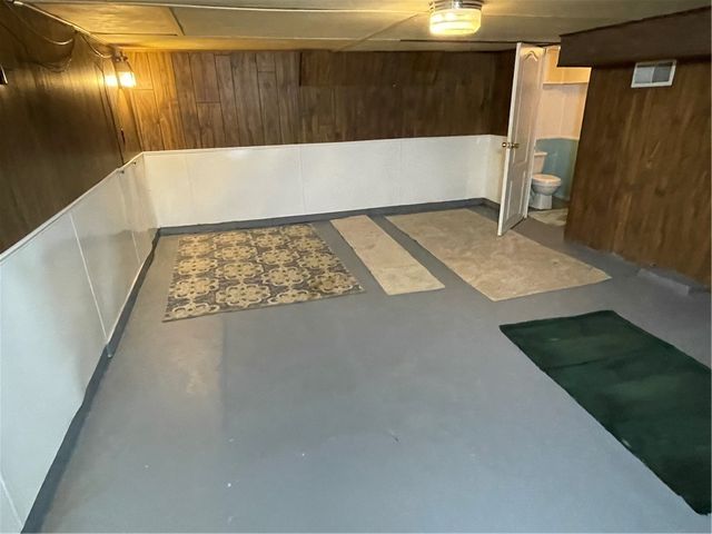 425 Franklin Street, City Of But Ne, PA 16001