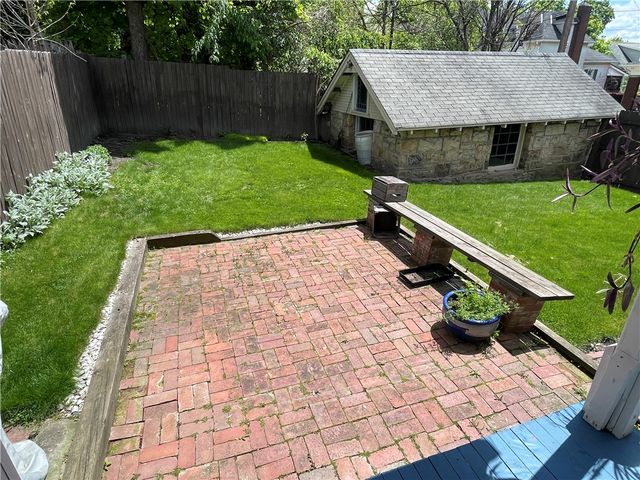 425 Franklin Street, City Of But Ne, PA 16001