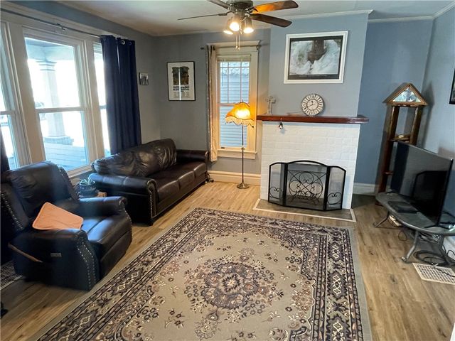 425 Franklin Street, City Of But Ne, PA 16001