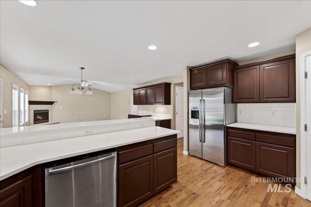 2208 S Alaska Way, Meridian, ID 83642